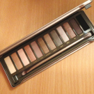 Swatch de Tcetce82 : Naked 2  Basics Palette, Urban Decay