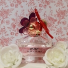 Swatch de Marie_findsgirlslike : Daisy Edition Sorbet, Marc Jacobs Parfums