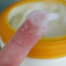 Swatch de Marie_findsgirlslike : Gommage éclat Beautifying, Aveda