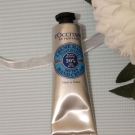 Swatch de Marie_findsgirlslike : Crème Mains Karité, L'Occitane