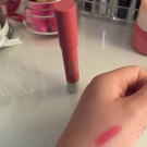 Swatch de Lisalmbrt : Colorburst Baume Matte Balm, Revlon