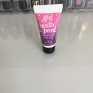 Swatch de Lisalmbrt : Girl Meets Pearl - Lotion nacrée, Benefit Cosmetics