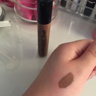 Swatch de Lisalmbrt : Liquid Suede Rouge à Lèvres Crème, NYX