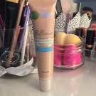 Swatch de Lisalmbrt : BB Crème Soin Miracle Perfecteur Peaux mixtes à grasses, Garnier