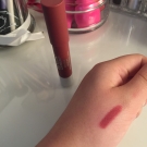 Swatch de Lisalmbrt : Colorburst Baume Matte Balm, Revlon
