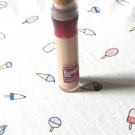 Swatch de monjulimonde : Instant Anti Age l'Effaceur Yeux, Maybelline New York