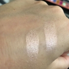 Swatch de Mélia : Shimmering Skin Perfector Pressed, Becca