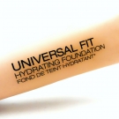 Swatch de Sofia : UNIVERSAL FIT HYDRATING FOUNDATION, Kiko