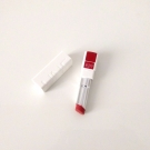 Swatch de Sofia : Rouge demi-mat, UNE Natural beauty