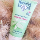 Swatch de Diana74 : Crème Hydratante multi-usages Extra Douce, Le Petit Marseillais