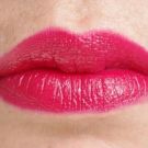 Swatch de Pau-lette : Rouge à lèvres - Luminelle, Yves Rocher