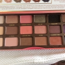 Swatch de Chocolateconchurros : Sweet Peach Palette de fards à paupières, Too Faced