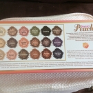 Swatch de Chocolateconchurros : Sweet Peach Palette de fards à paupières, Too Faced
