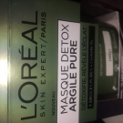 Swatch de xVicky : Masque Détox - Argile Pure de L'Oréal Paris, L'Oréal Paris