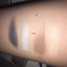Swatch de xVicky : Ombre à Paupières, Eyeslipsface