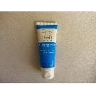 Swatch de Ana-Lou : Gommage Doux Visage, Parashop Etre bien