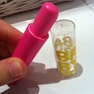 Swatch de juste lili : Baby Lips Baume à Lèvres Teinté, Maybelline New York