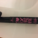 Swatch de Testeuse beaute party  : I Love Extreme Crazy Volume Mascara, Essence