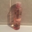 Swatch de Testeuse beaute party  : Eau Micellaire Apaisante 2 en 1 - Sensitive Végétal, Yves Rocher