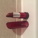 Swatch de Testeuse beaute party  : Rouge Brillance Végétale - Couleurs Nature, YVES ROCHER