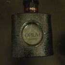 Swatch de Testeuse beaute party  : Black Opium Eau de parfum, Yves Saint Laurent