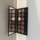 Swatch de Testeuse beaute party  : I-Divine Goodnight Sweetheart, Sleek MakeUP