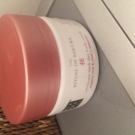 Swatch de Testeuse beaute party  : Sakura Scrub Gommage pour le Corps, Rituals