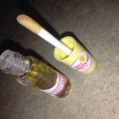 Swatch de Ilana : Repairing nail oil, Essence