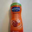 Swatch de Sonadora : Déodorant Douceur lait grenade & fleur de jasmin - Compressé, Monsavon