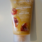 Swatch de Sonadora : Gommage Gourmand Abricot, Yves Rocher