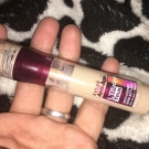 Swatch de SaraKdr : Instant Anti Age l'Effaceur Yeux, Maybelline New York