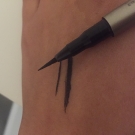 Swatch de Soukaina : Fine Line Eyeliner, Kiko