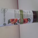 Swatch de Mariem01 : Gommage Végétal - Toutes peaux, Yves Rocher