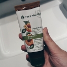 Swatch de Mlletoutsimplement : Gommage Végétal - Toutes peaux, Yves Rocher