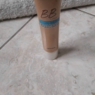 Swatch de alsaceetmoi : BB Crème Soin Miracle Perfecteur Peaux mixtes à grasses, Garnier