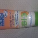 Swatch de Liliyana.r : Crème mains nutritive Bio, Mixa