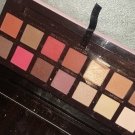 Swatch de Liliyana.r : Modern Renaissance - Palette de fards à paupières, Anastasia Beverly Hills