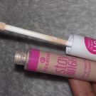 Swatch de Liliyana.r : Stay all day 16h long-lasting concealer, Essence