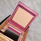 Swatch de Liliyana.r : Hoola - Poudre Soleil, Benefit Cosmetics