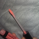 Swatch de Liliyana.r : XXXL Shine Lipgloss de Essence, Essence