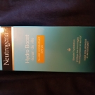 Swatch de W.eel : Ecran de Ville Hydro Boost SPF 25, Neutrogena