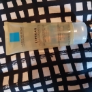 Swatch de W.eel : Huile Lavante Relipidante Anti-Irritations - Lipikar Huile, La Roche-Posay