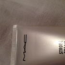 Swatch de W.eel : Strobe Cream - Hydratant lumineux, Mac
