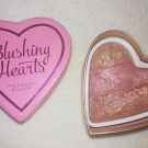 Swatch de mln_makeup : I Heart Makeup Blushing Hearts, Makeup Revolution