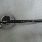 Swatch de OUMMMI : Eyeliner gel Drama Lasting, Maybelline New York