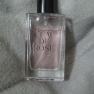Swatch de OUMMMI : L'Eau de Rose, Jeanne Arthes