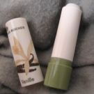 Swatch de OUMMMI : Baume Lèvres Vanille, Yves Rocher