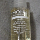 Swatch de OUMMMI : Huile Hydratante Visage Fiji, Monu Professional Skincare