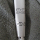 Swatch de OUMMMI : Eye Base Primer, Kiko