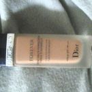 Swatch de OUMMMI : Diorskin Forever Fond de Teint Fluide, Dior